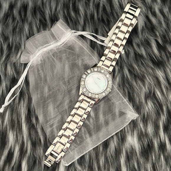 GUESS Woman’s Silver Watch - Picture 2 of 6